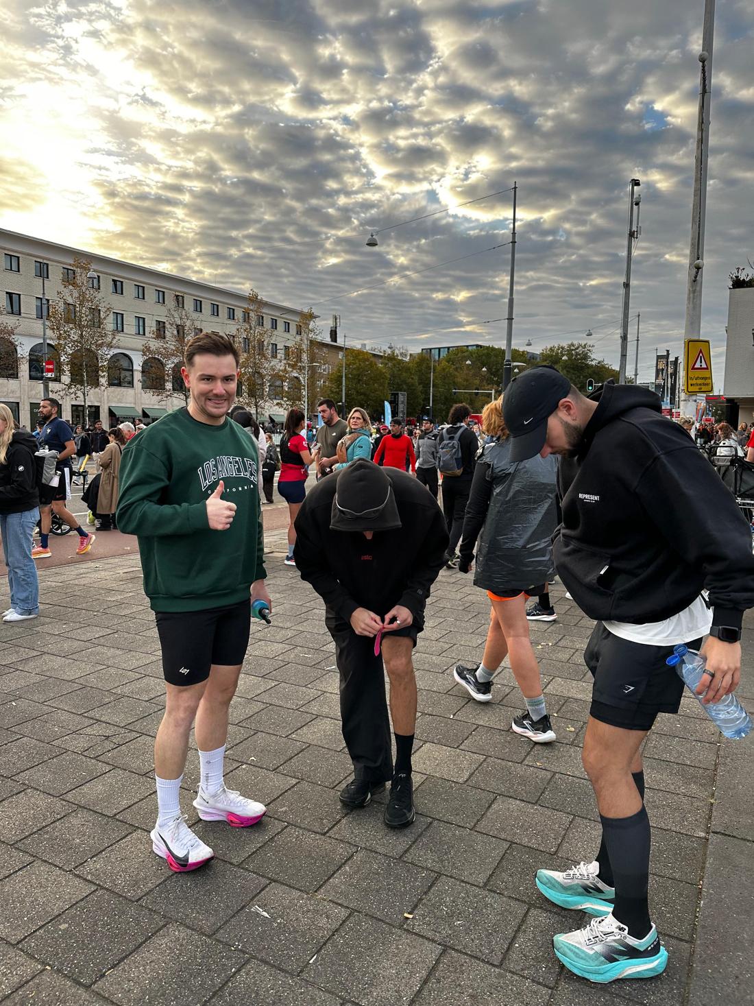 Loïc at the start area of a marathon